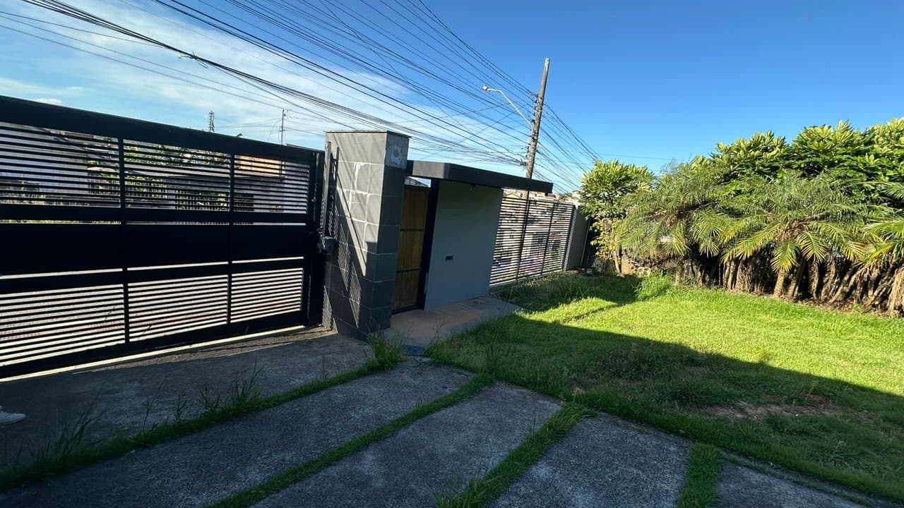Casa de 3 quartos com 2 suítes e 172 m² em São José