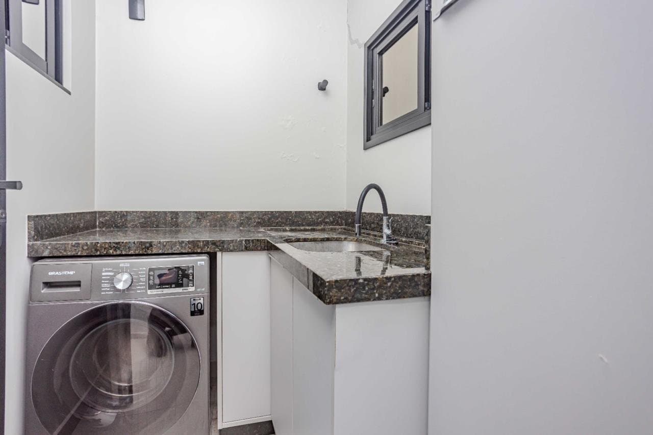Casa de 2 quartos com 2 suítes e 157 m² em Camboriú