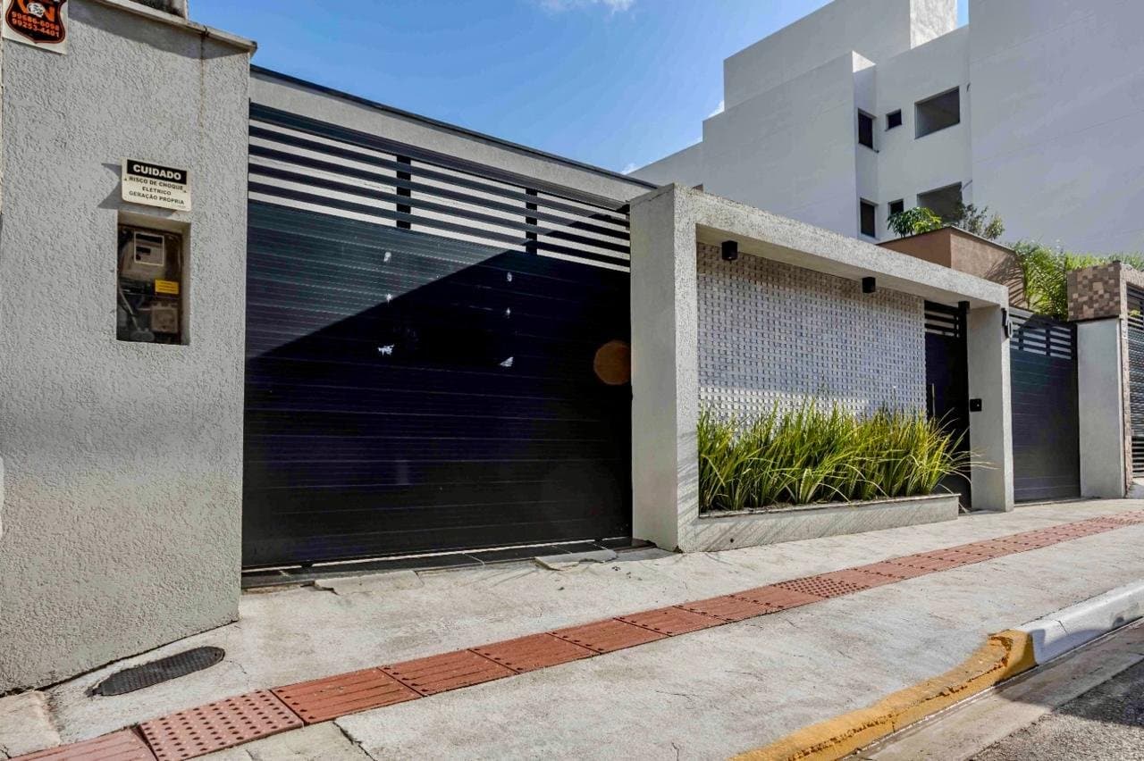 Casa de 2 quartos com 2 suítes e 157 m² em Camboriú