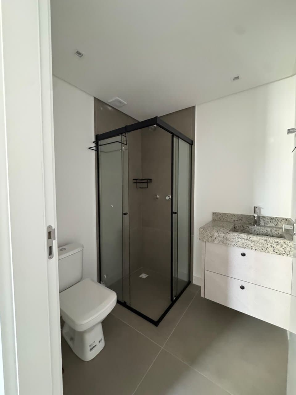 Apartamento de 2 quartos com 1 suíte e 69 m² em Camboriú