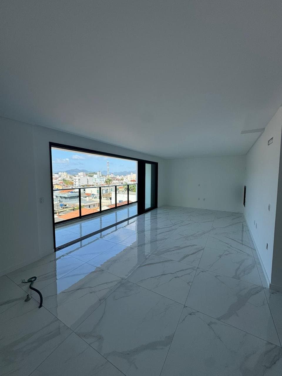 Apartamento de 3 quartos com 1 suíte e 114 m² em Camboriú