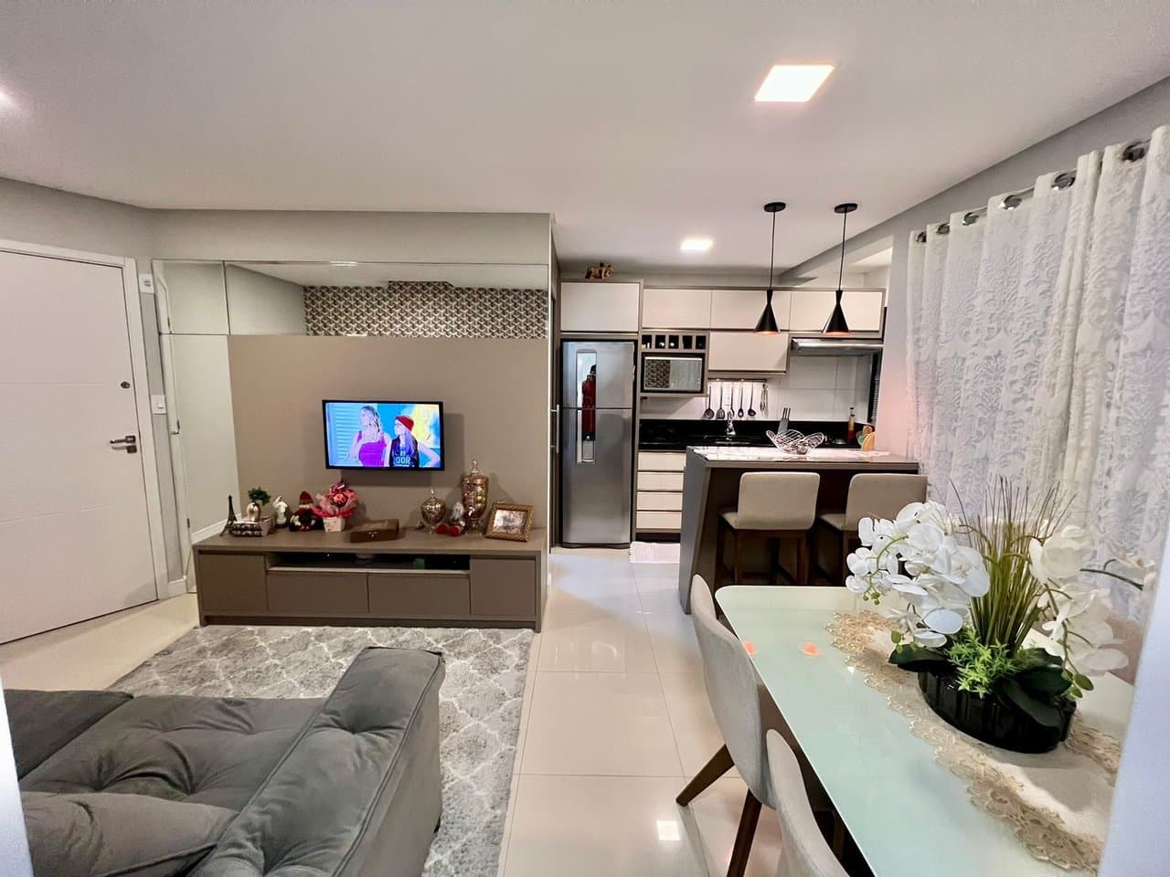 Apartamento de 2 quartos com 1 suíte e 60 m² em Camboriú