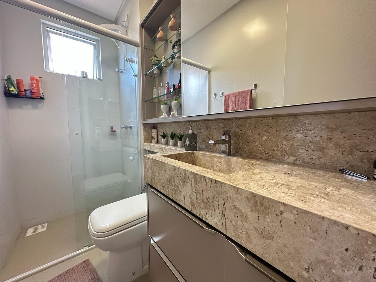 Apartamento de 2 quartos com 1 suíte e 78 m² em Camboriú