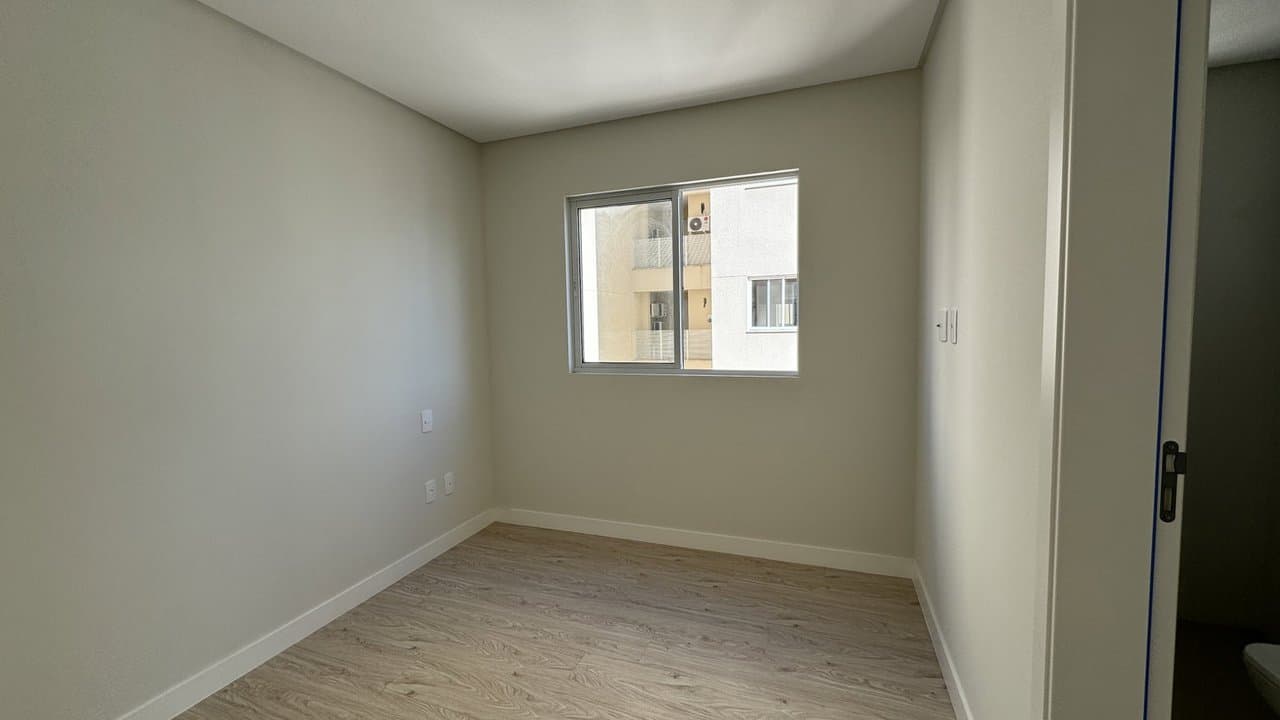 Apartamento de 2 quartos com 1 suíte e 77 m² em Camboriú