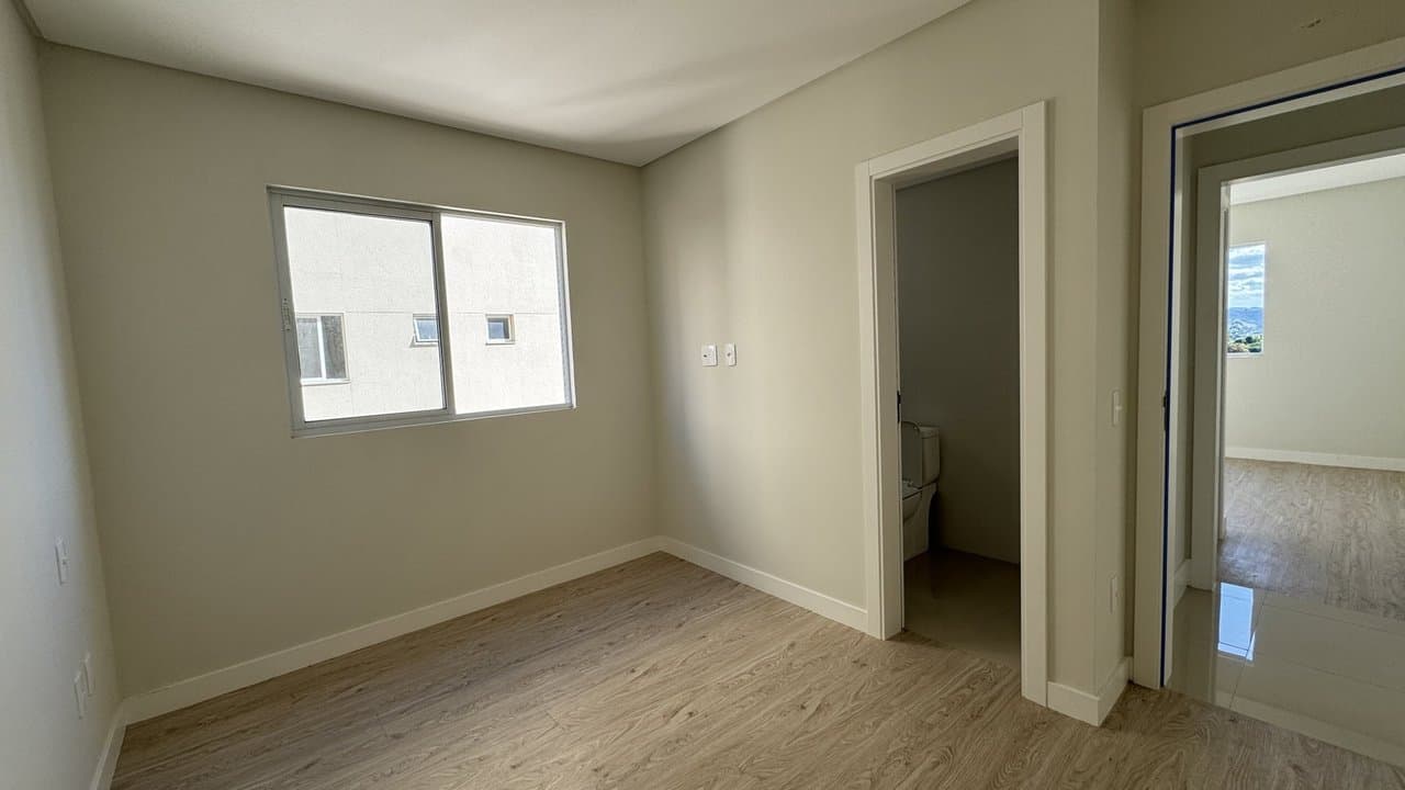 Apartamento de 2 quartos com 1 suíte e 77 m² em Camboriú