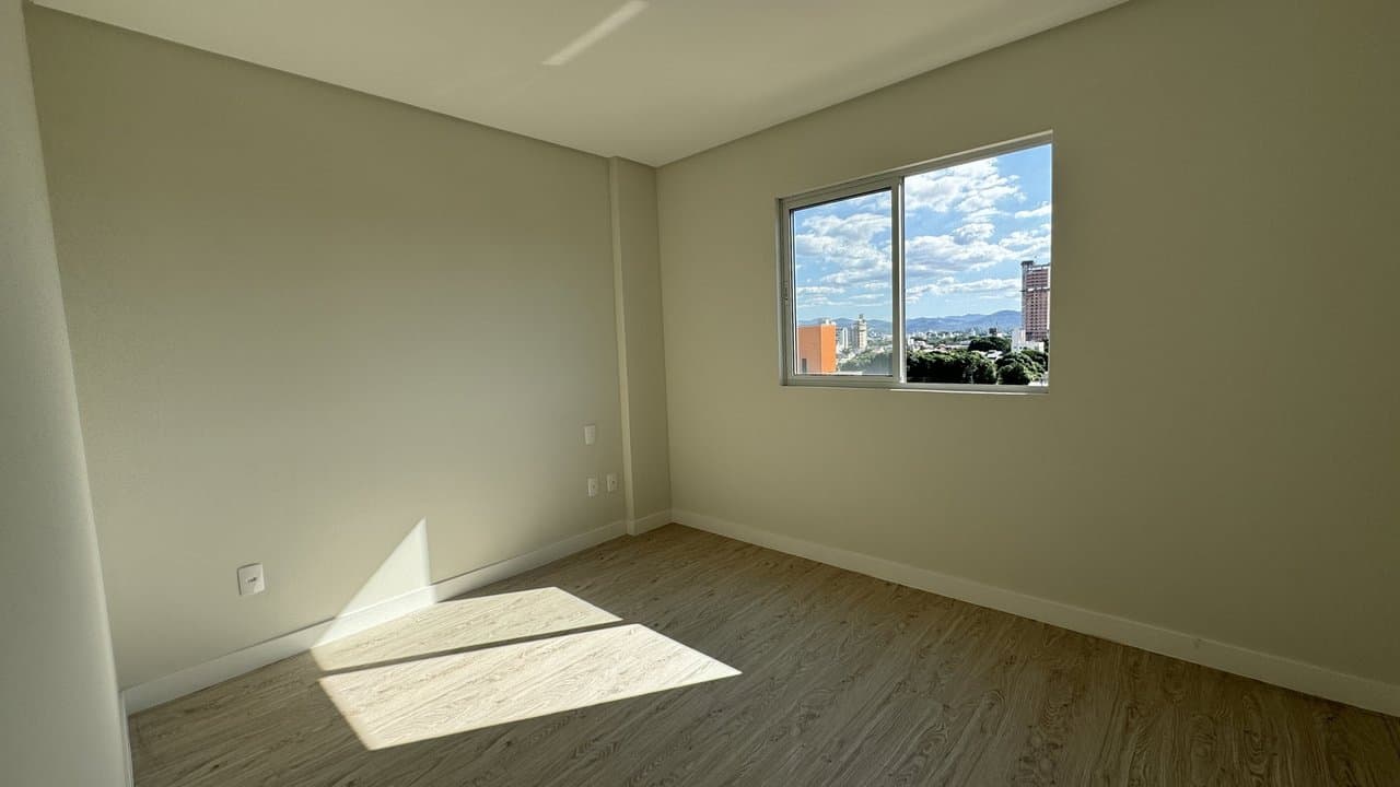 Apartamento de 2 quartos com 1 suíte e 77 m² em Camboriú