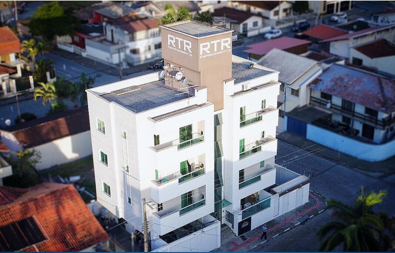 Apartamento de 2 quartos com 1 suíte e 69 m² em Camboriú