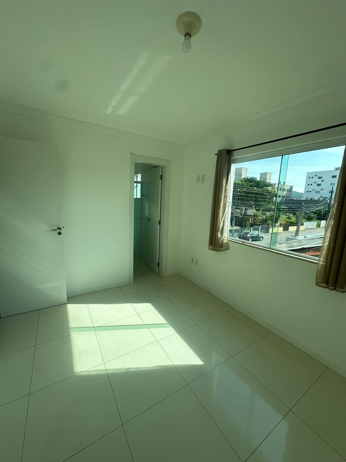 Apartamento de 2 quartos com 1 suíte e 69 m² em Camboriú