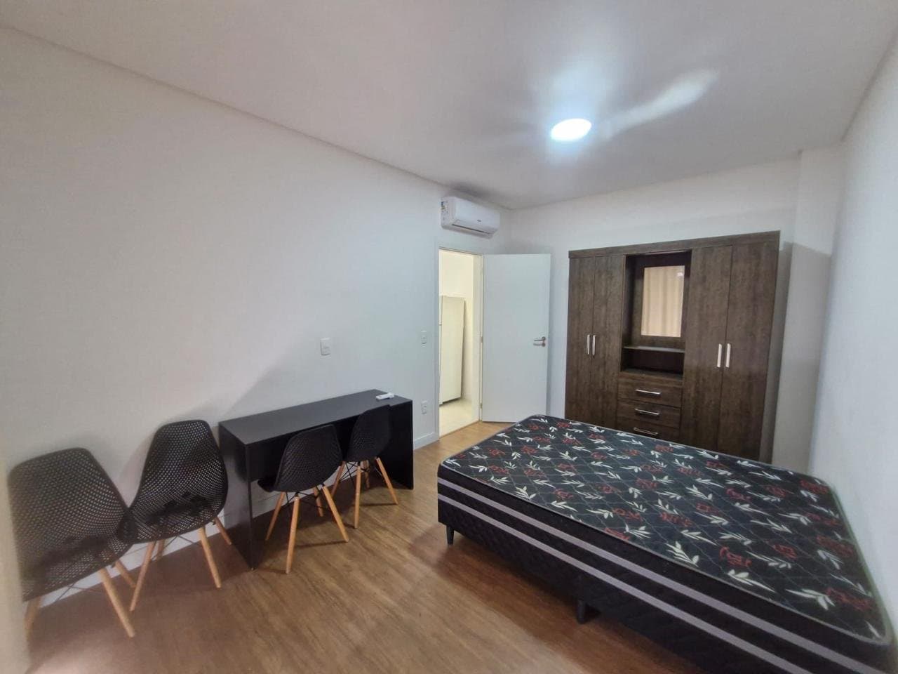 Apartamento de 1 quarto e 48 m² em Camboriú