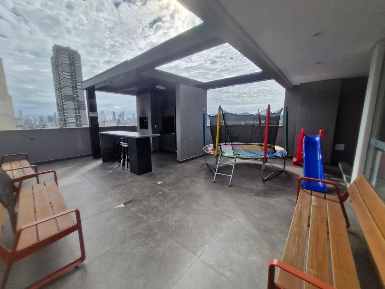 Apartamento de 1 quarto e 48 m² em Camboriú