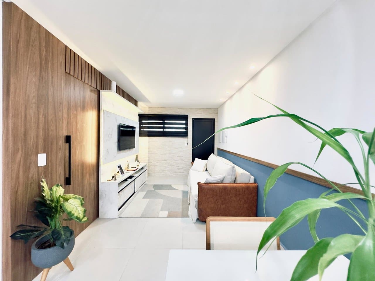 Casa de 2 quartos com 2 suítes e 68 m² em Camboriú