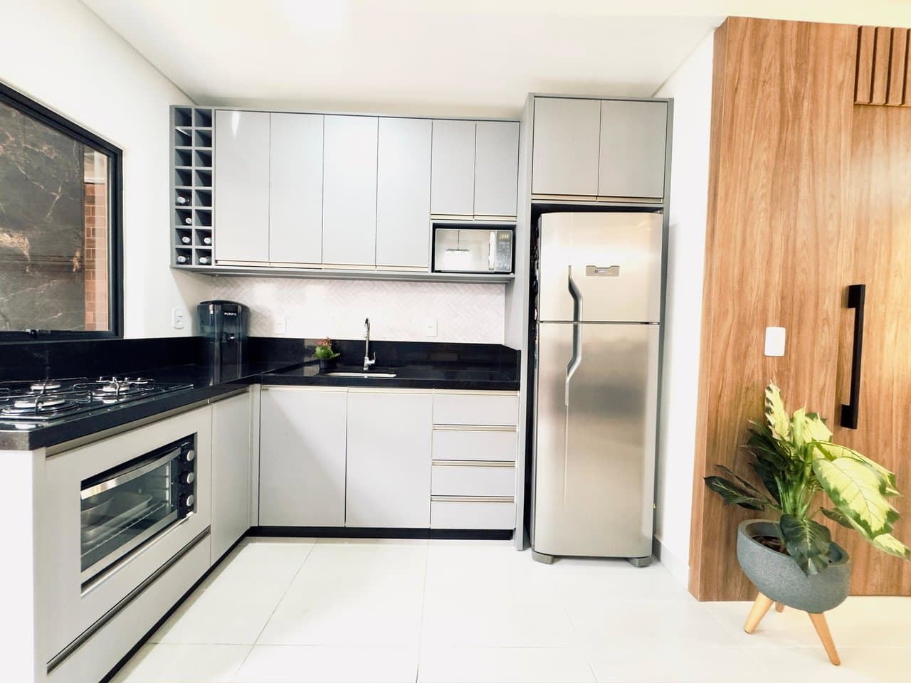 Casa de 2 quartos com 2 suítes e 68 m² em Camboriú