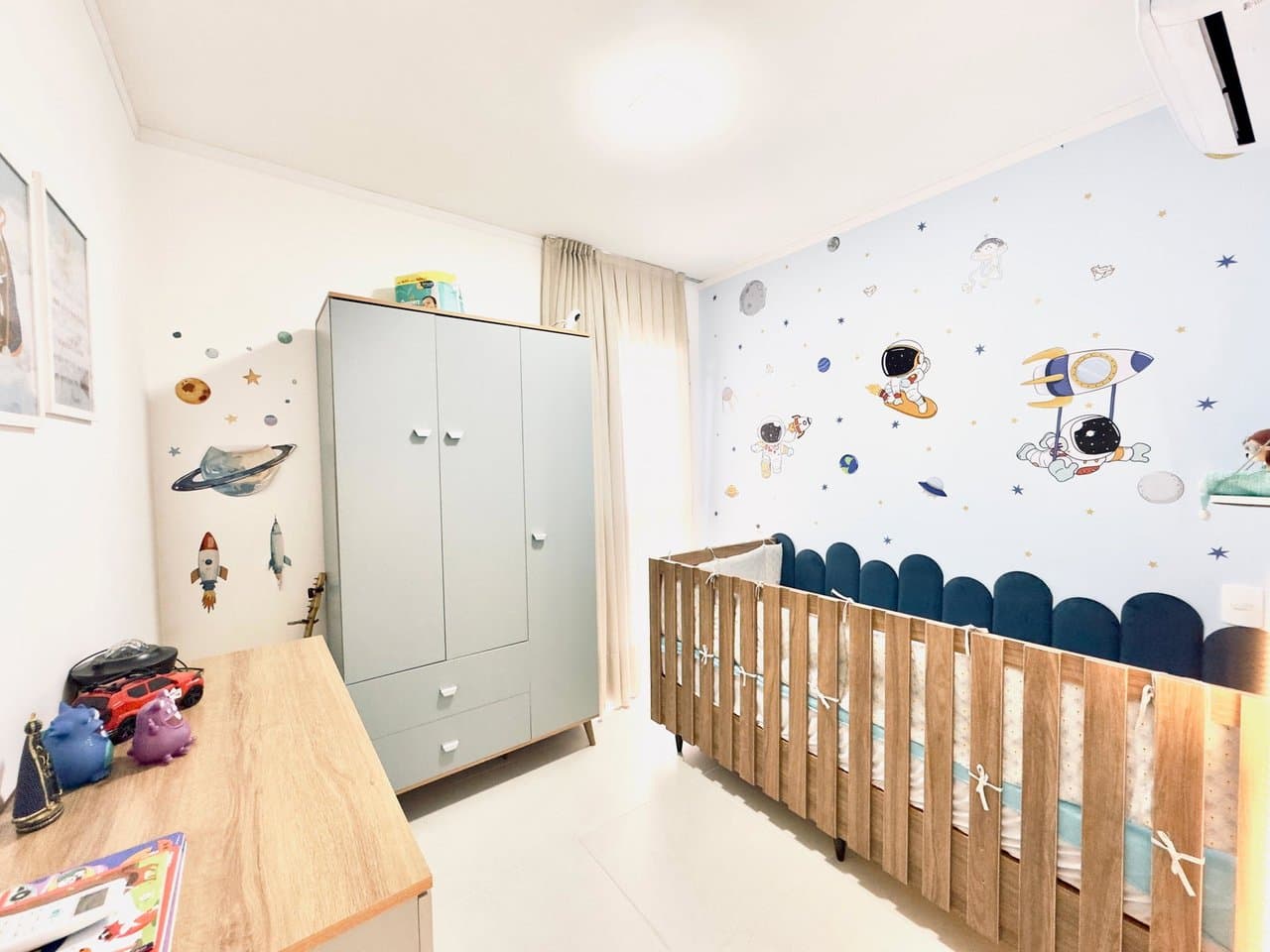 Casa de 2 quartos com 2 suítes e 68 m² em Camboriú