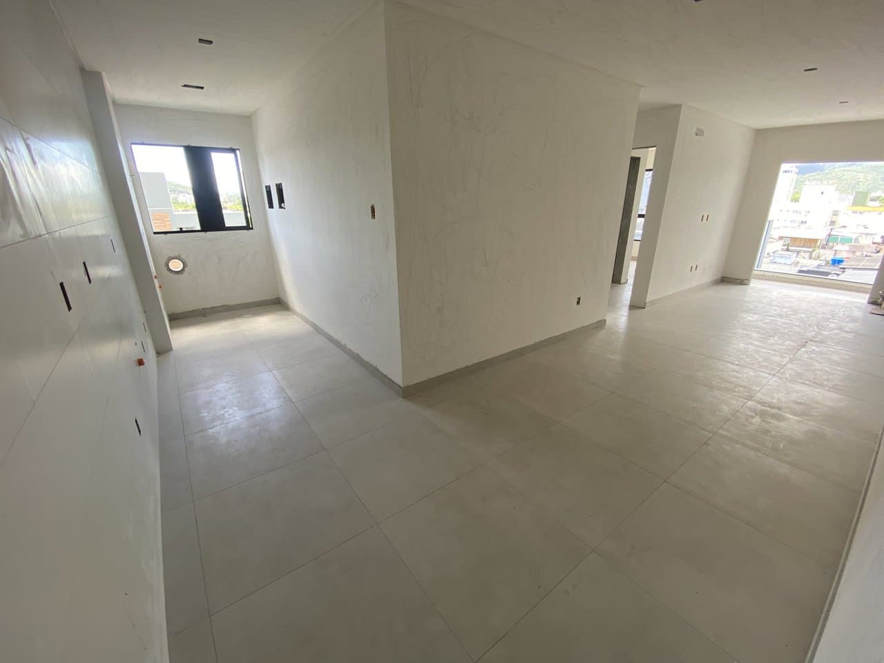 Apartamento de 2 quartos com 1 suíte e 105 m² em Camboriú