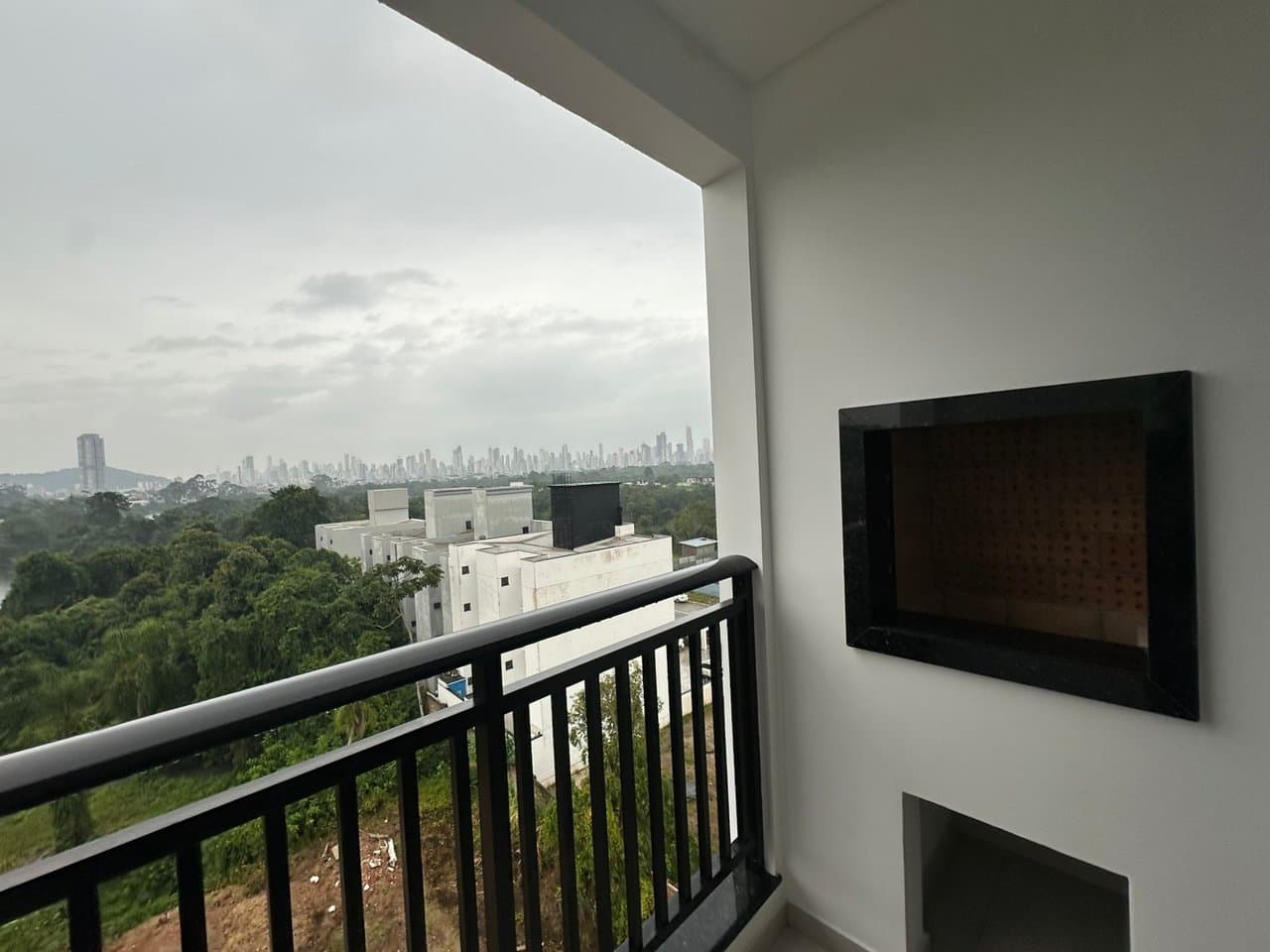 Apartamento de 2 quartos com 1 suíte e 105 m² em Camboriú