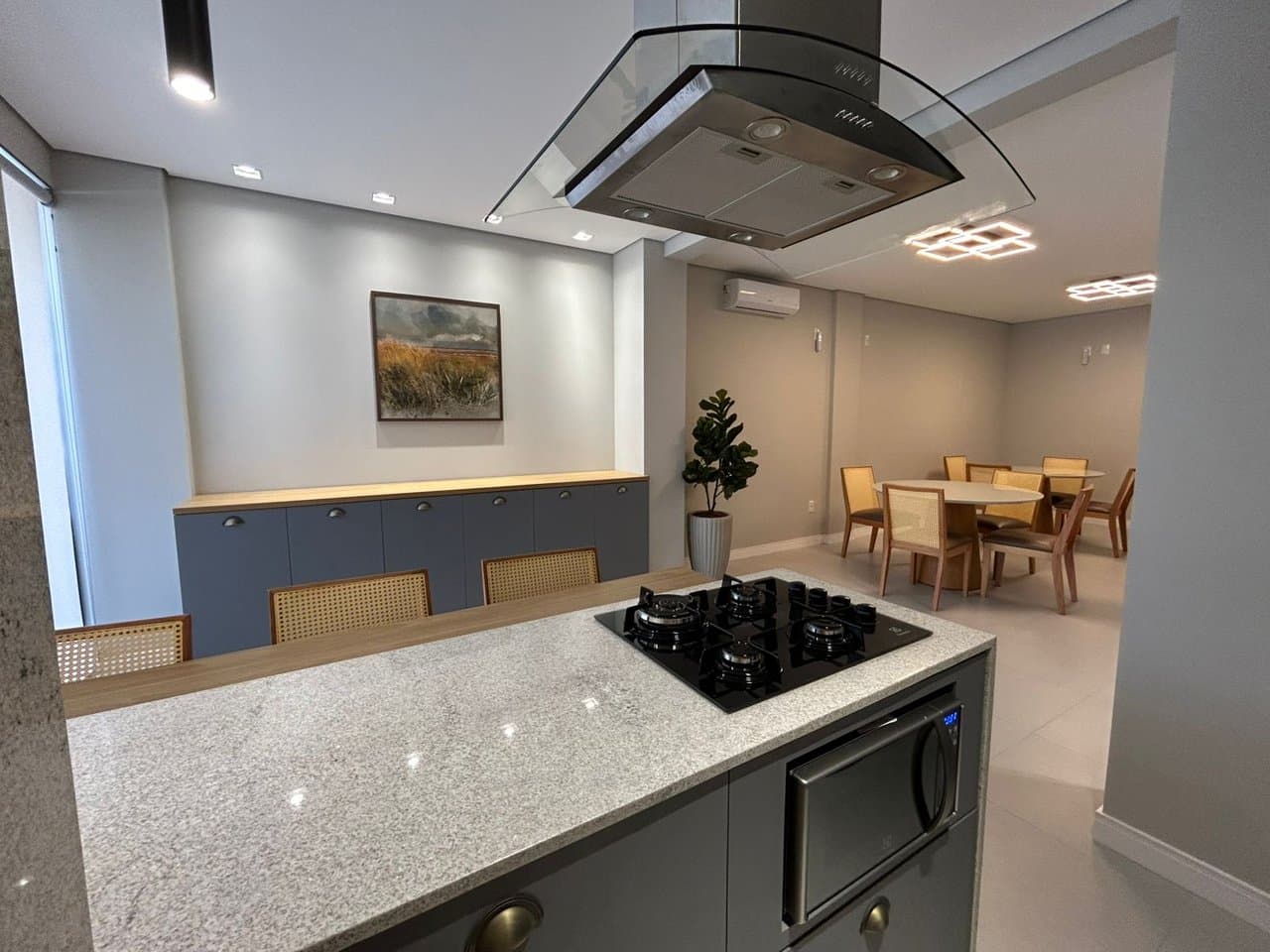 Apartamento de 3 quartos com 1 suíte e 93 m² em Camboriú