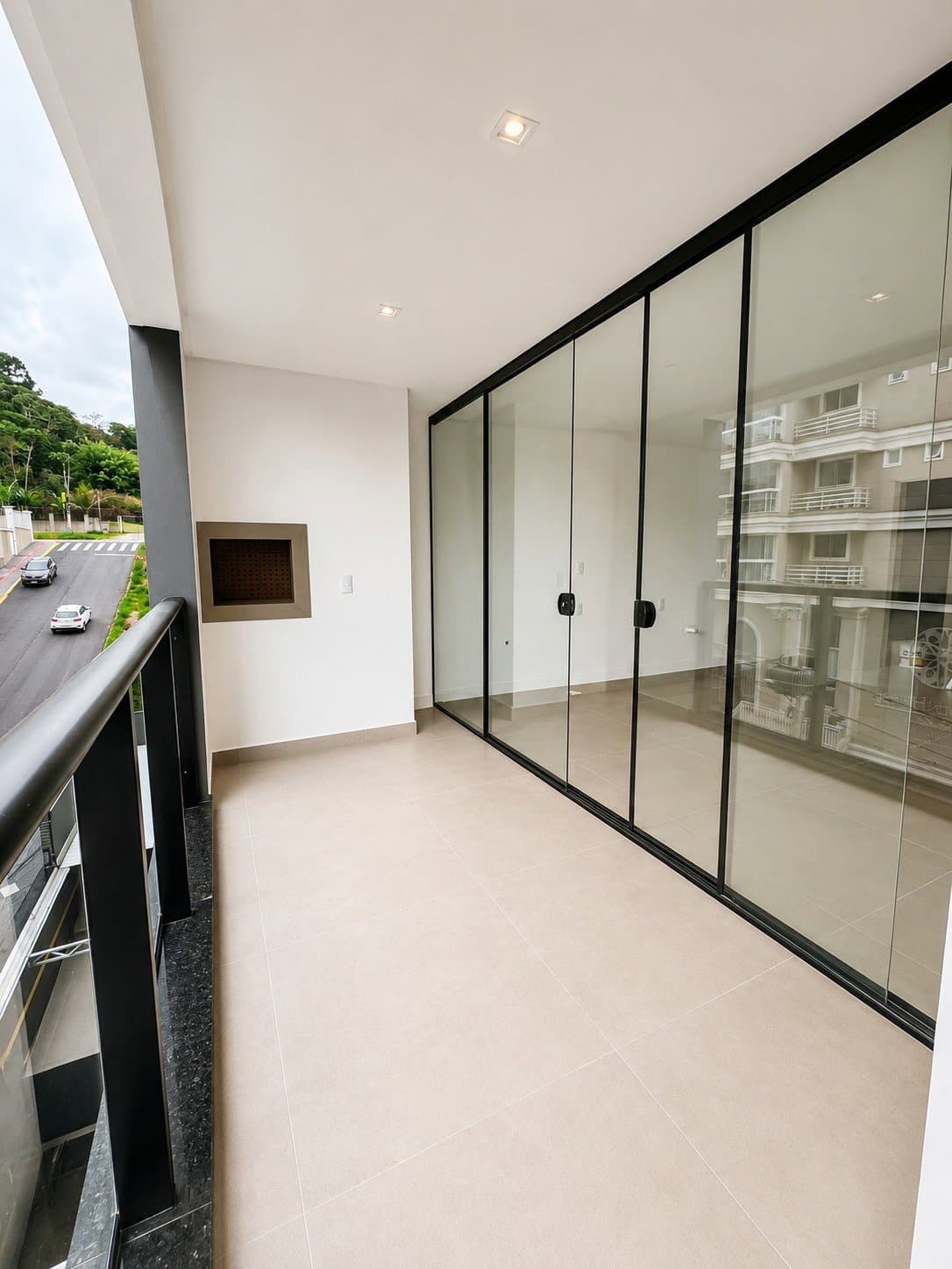 Apartamento de 2 quartos com 1 suíte e 69 m² em Camboriú