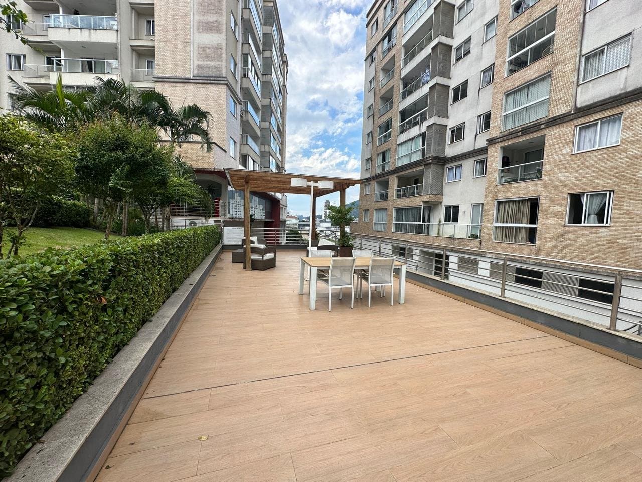 Apartamento de 2 quartos com 1 suíte e 72 m² em Camboriú