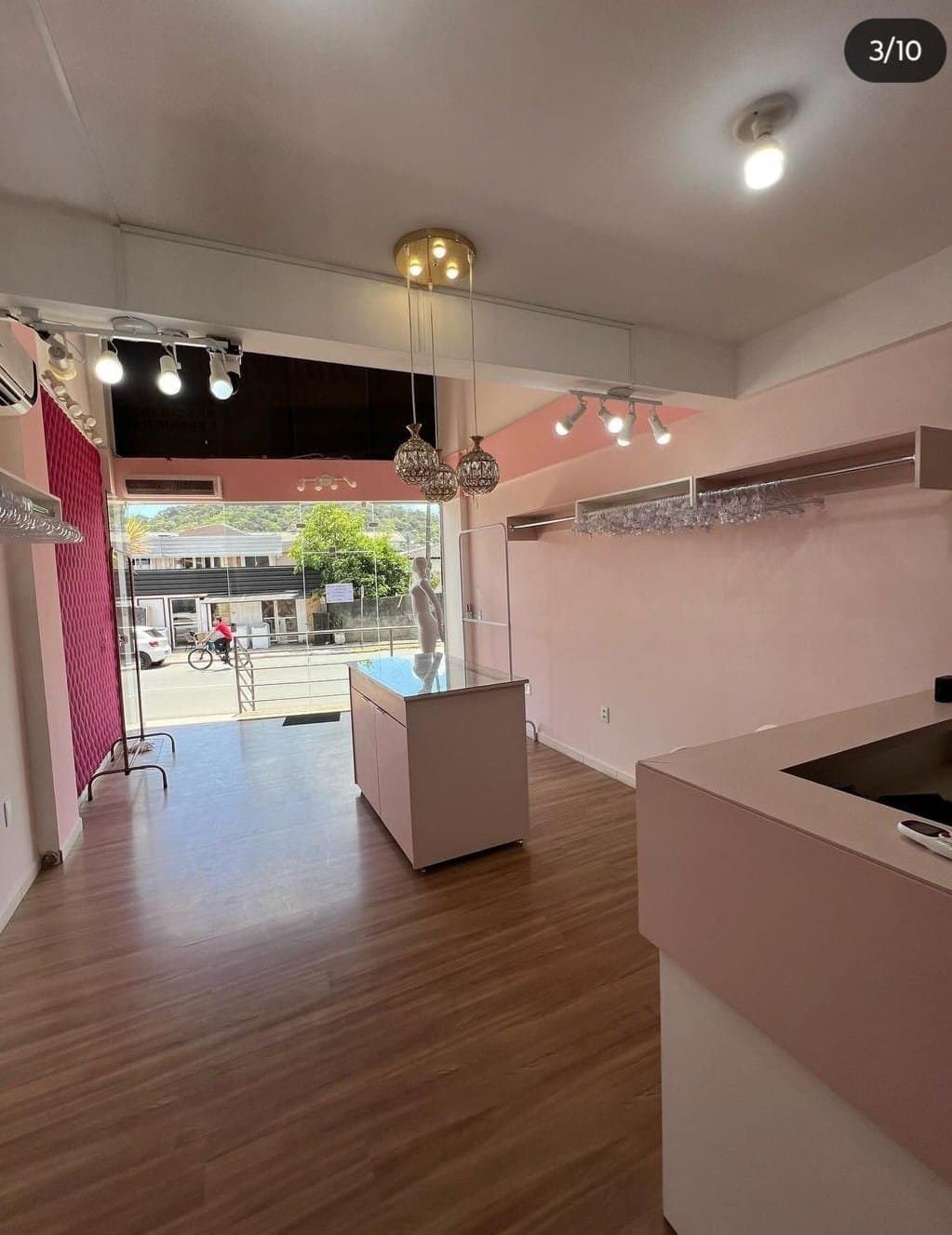 Sala Comercial 61 m² em Camboriú