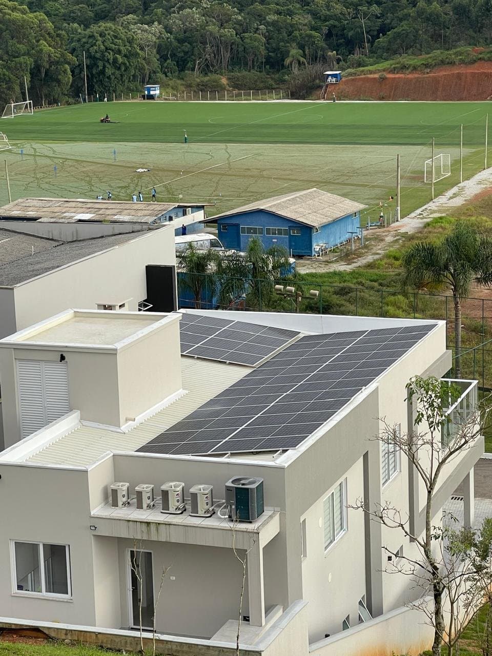Casa de 3 quartos com 3 suítes e 402 m² em Camboriú