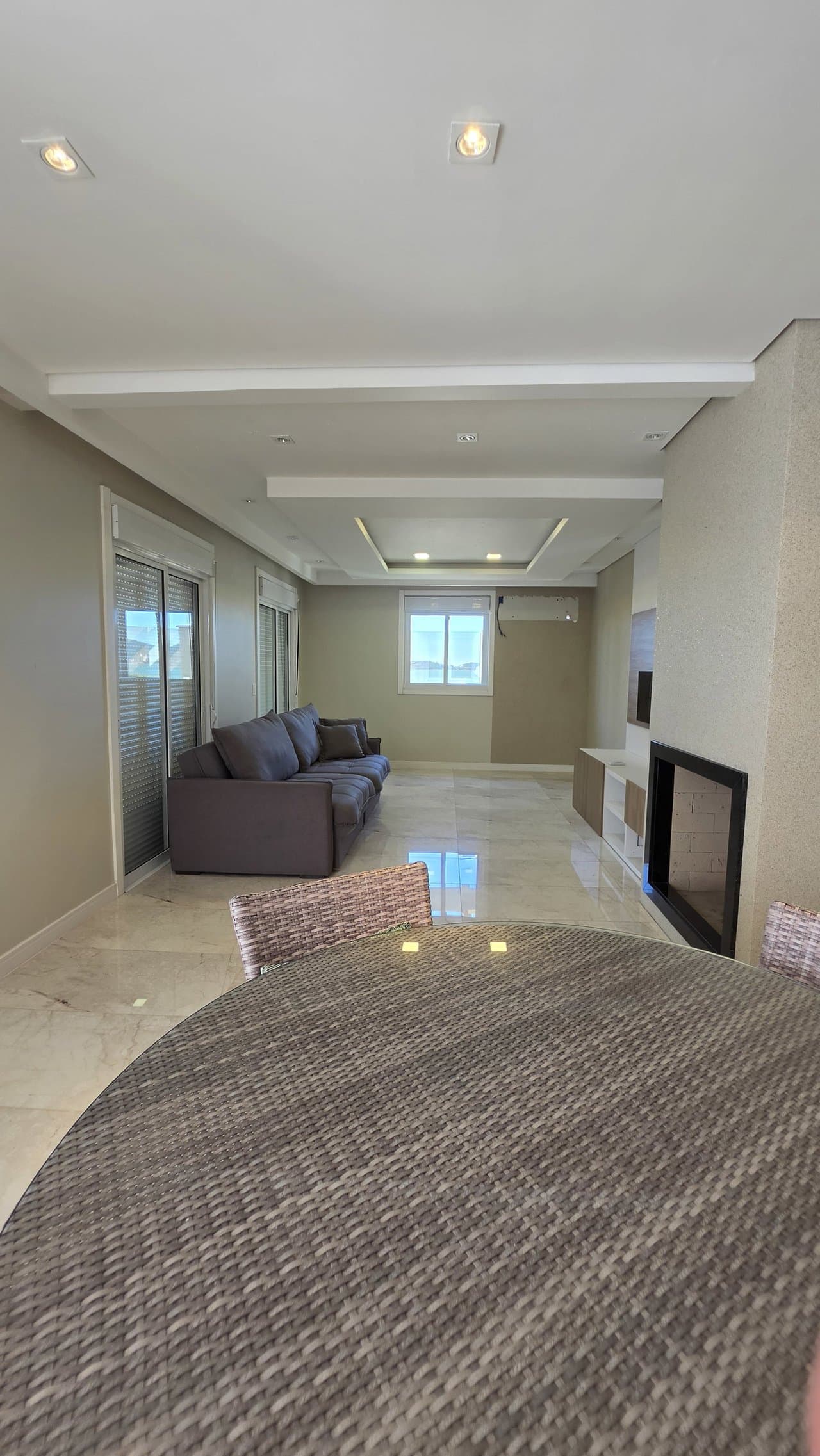 Casa de 4 quartos com 3 suítes e 250 m² em Penha