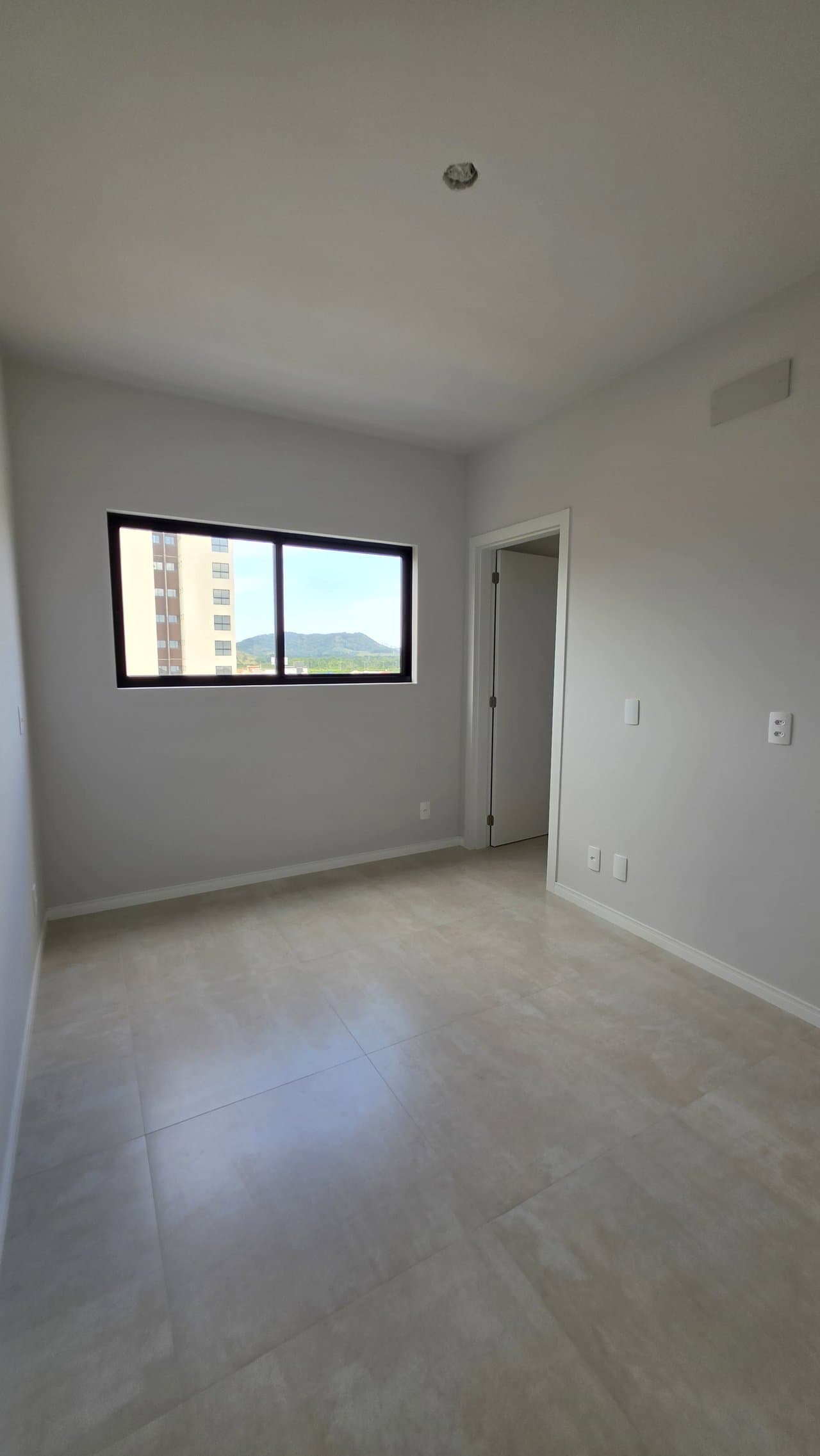 Apartamento de 3 quartos com 1 suíte e 76 m² em Penha