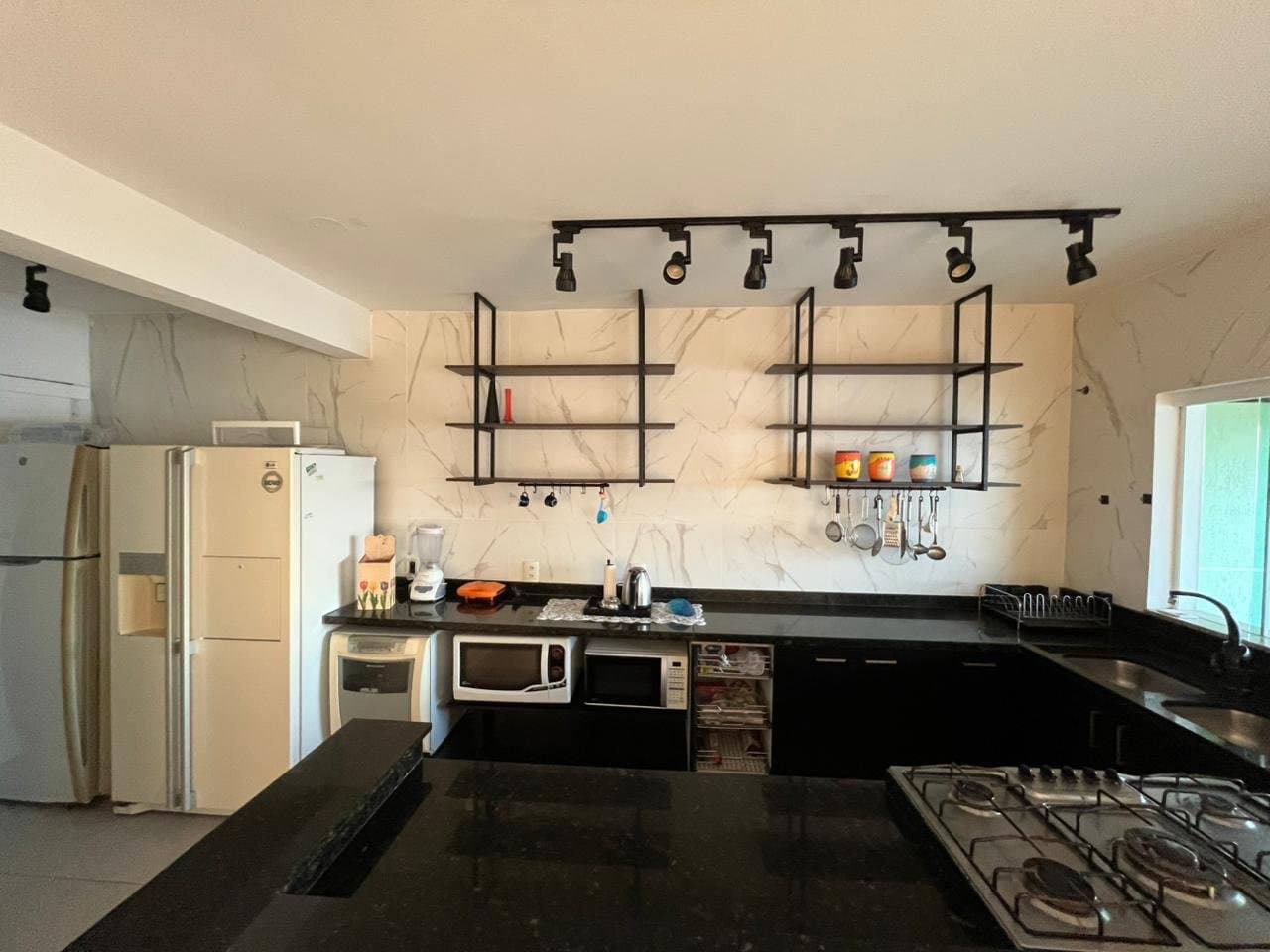 Casa de 4 quartos com 1 suíte e 201 m² em Penha