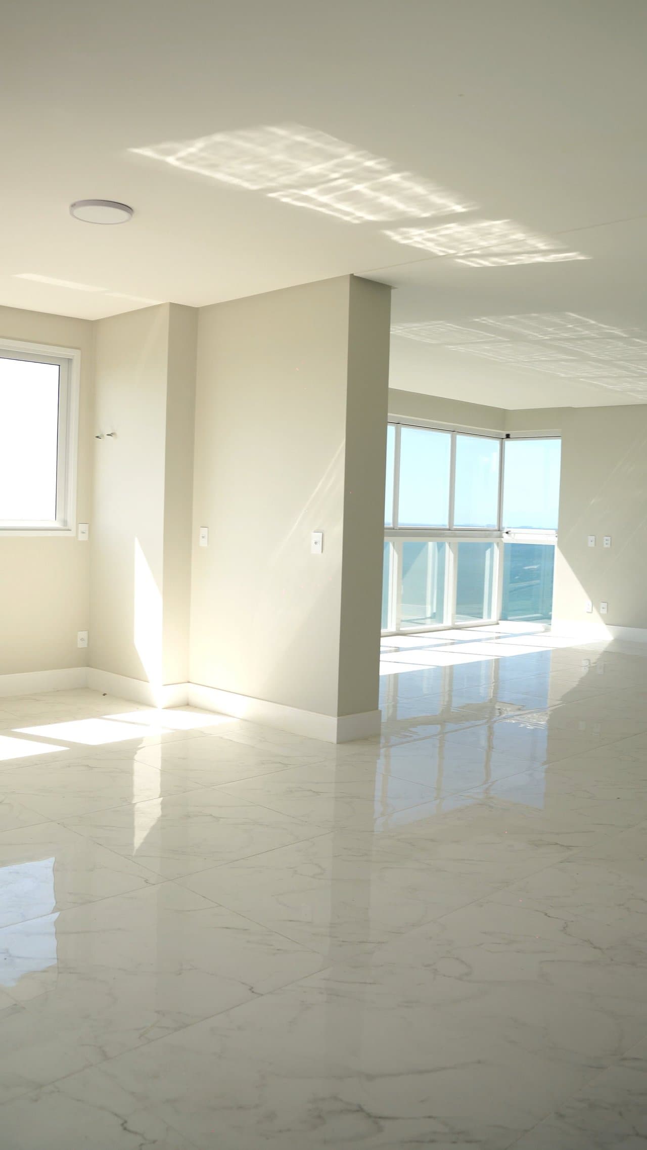 Apartamento de 4 quartos com 4 suítes e 258 m² em Penha