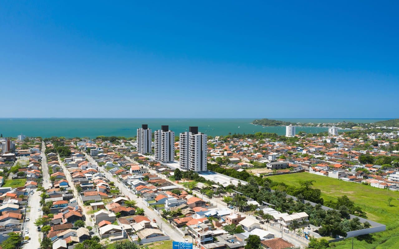 Apartamento de 3 quartos com 1 suíte e 75 m² em Praia da Armação, Penha