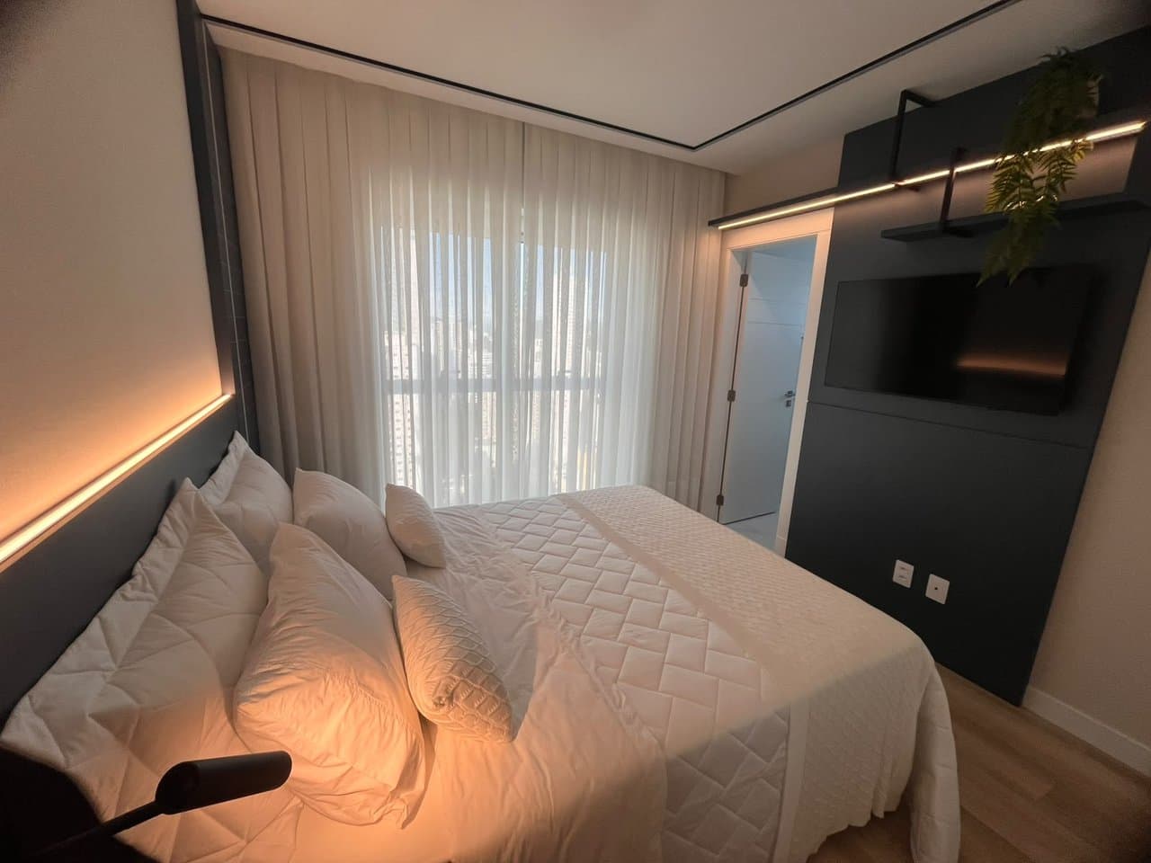 Apartamento de 4 quartos com 4 suítes e 150 m² em Bal. Camboriú
