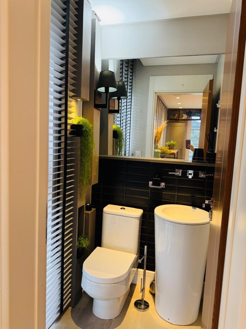 Casa de 4 quartos com 4 suítes e 525 m² em Bal. Camboriú