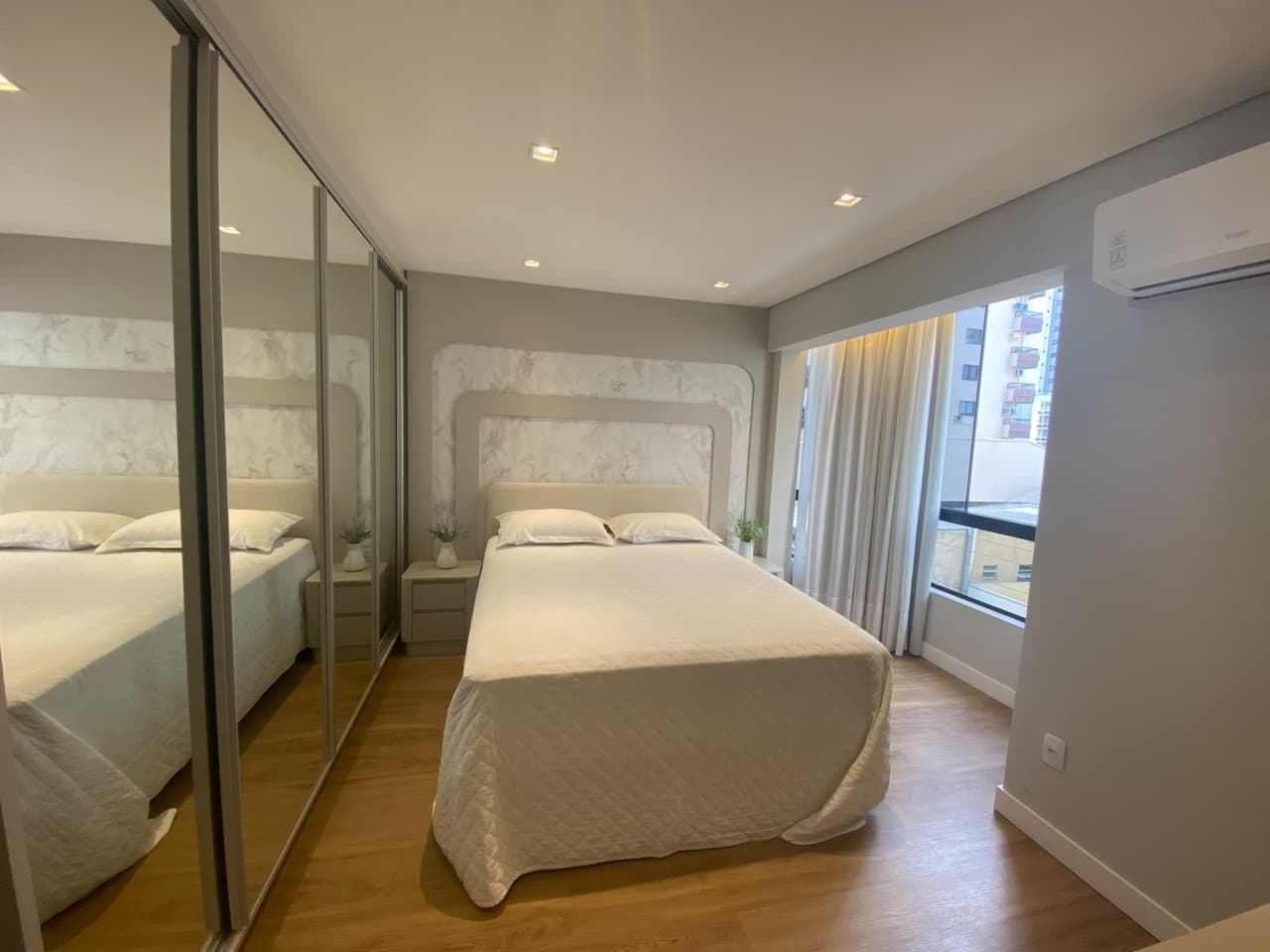 Apartamento de 3 quartos com 2 suítes e 107 m² em Bal. Camboriú
