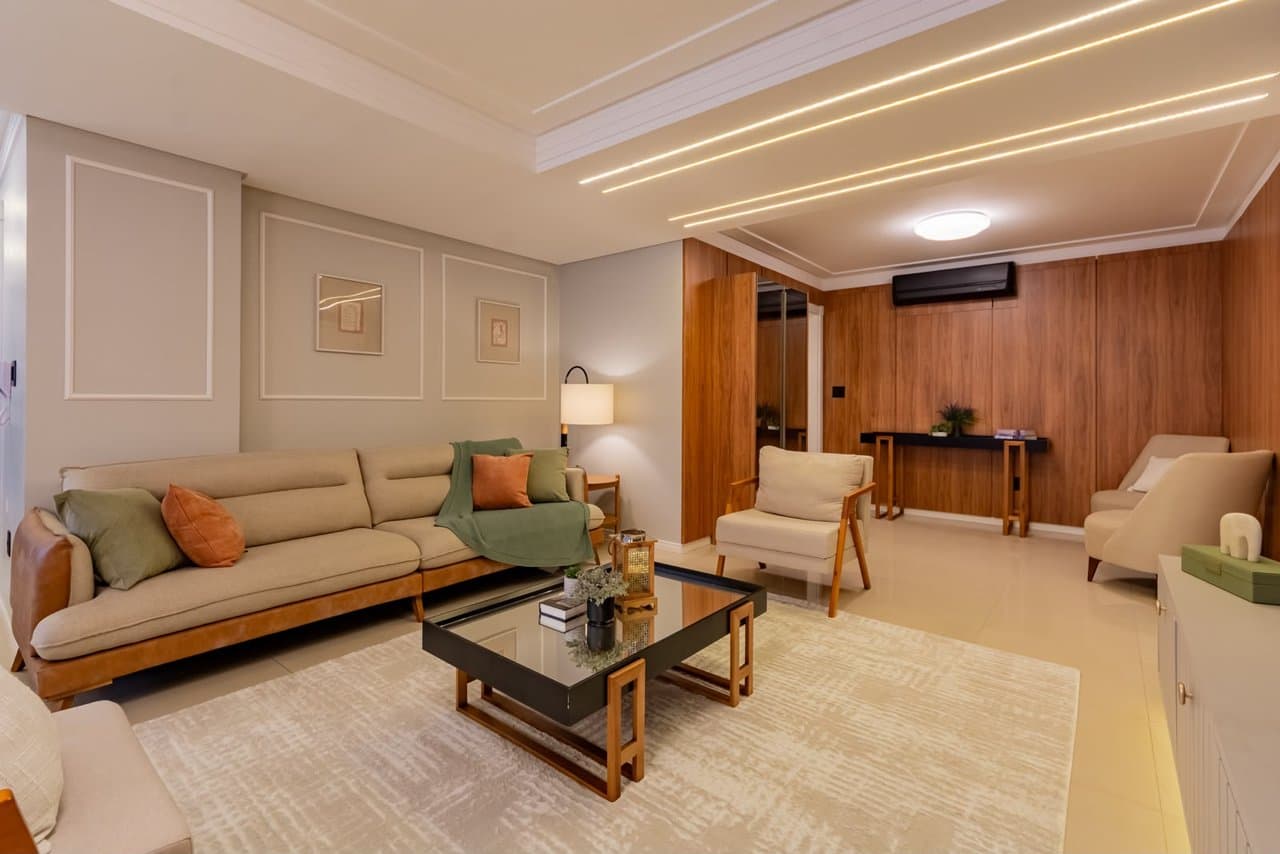 Apartamento de 3 quartos com 3 suítes e 130 m² em Bal. Camboriú