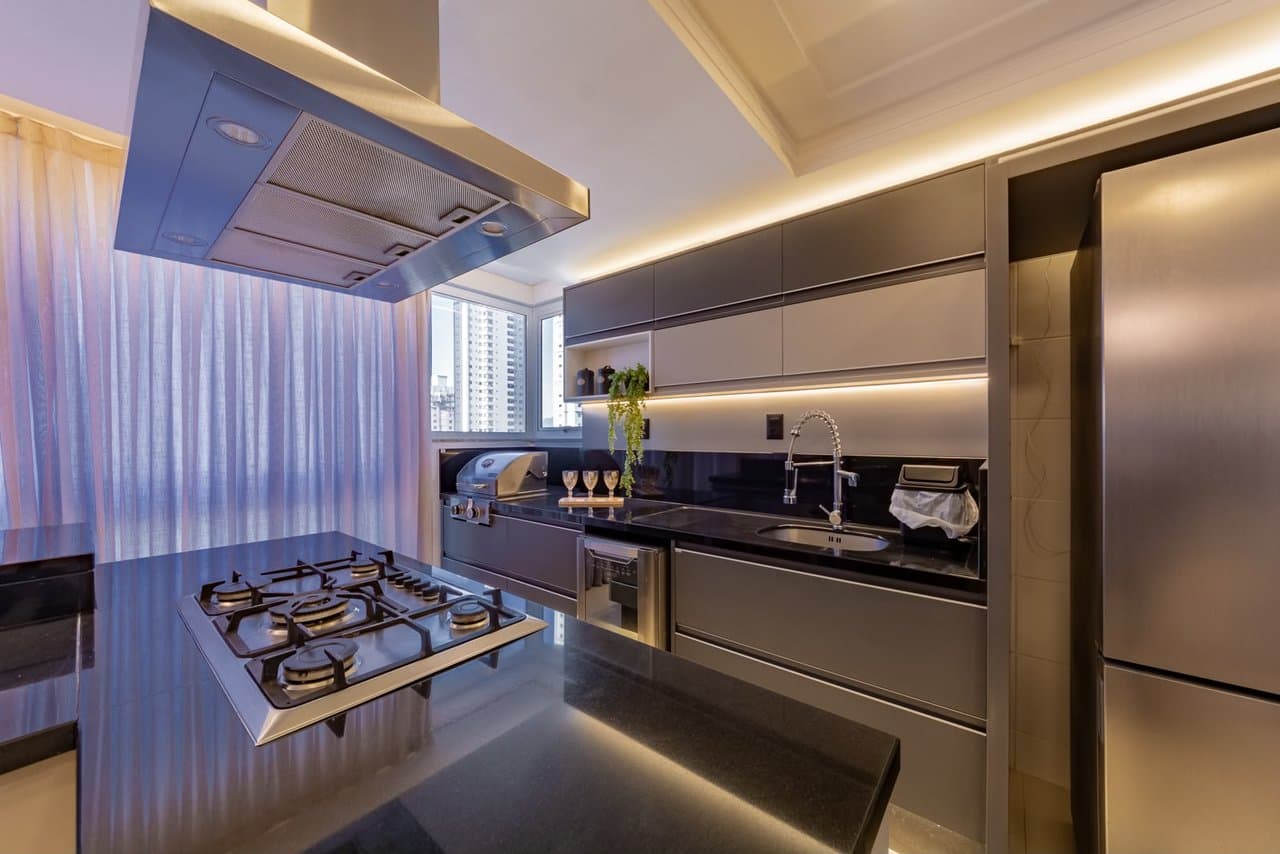 Apartamento de 3 quartos com 3 suítes e 130 m² em Bal. Camboriú