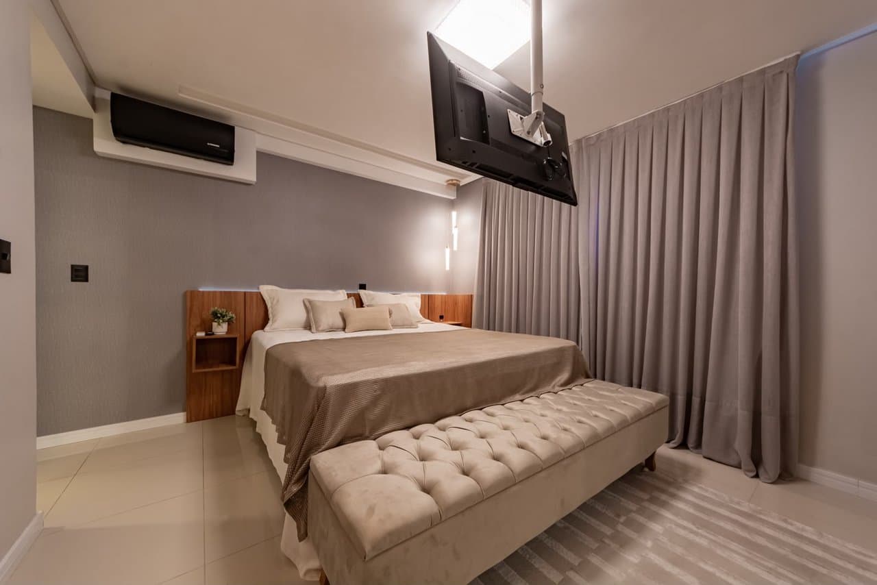 Apartamento de 3 quartos com 3 suítes e 130 m² em Bal. Camboriú