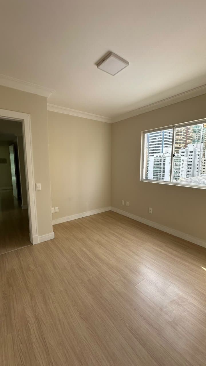 Apartamento de 3 quartos com 1 suíte e 111 m² em Bal. Camboriú