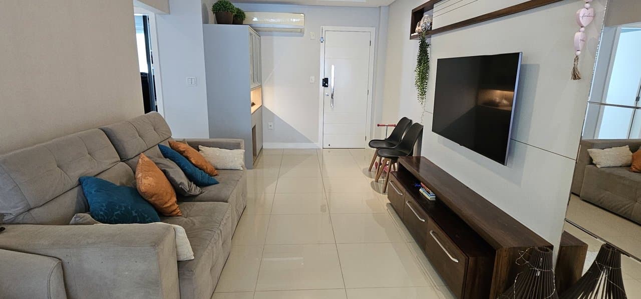 Apartamento de 3 quartos com 1 suíte e 107 m² em Bal. Camboriú