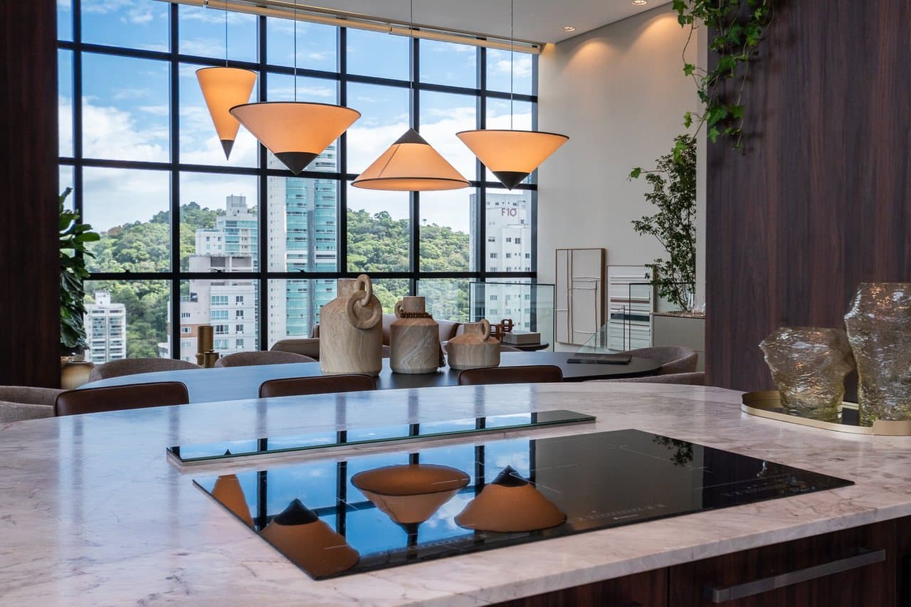Cobertura de 4 quartos com 4 suítes e 296 m² em Bal. Camboriú
