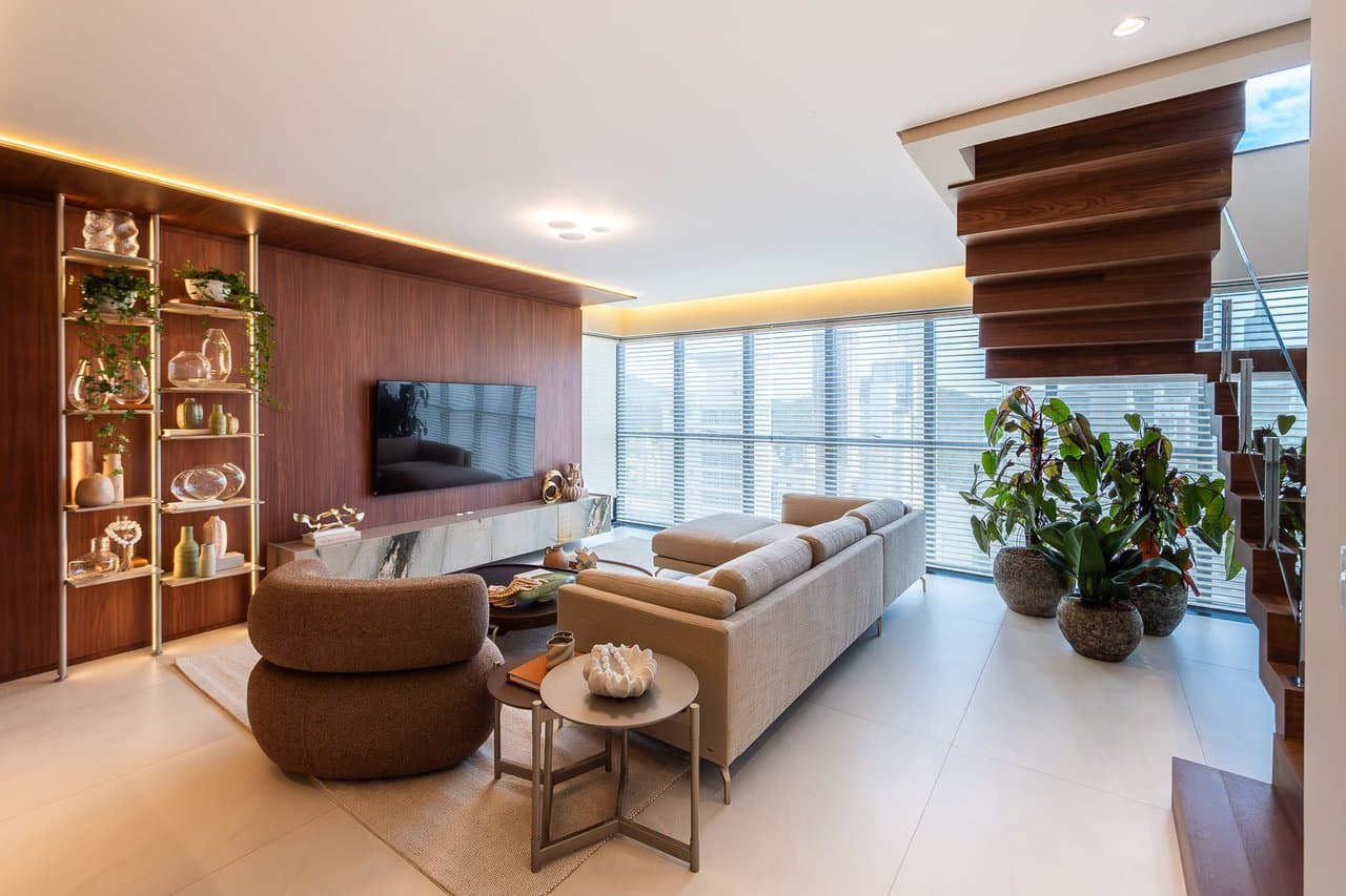 Cobertura de 4 quartos com 4 suítes e 296 m² em Bal. Camboriú