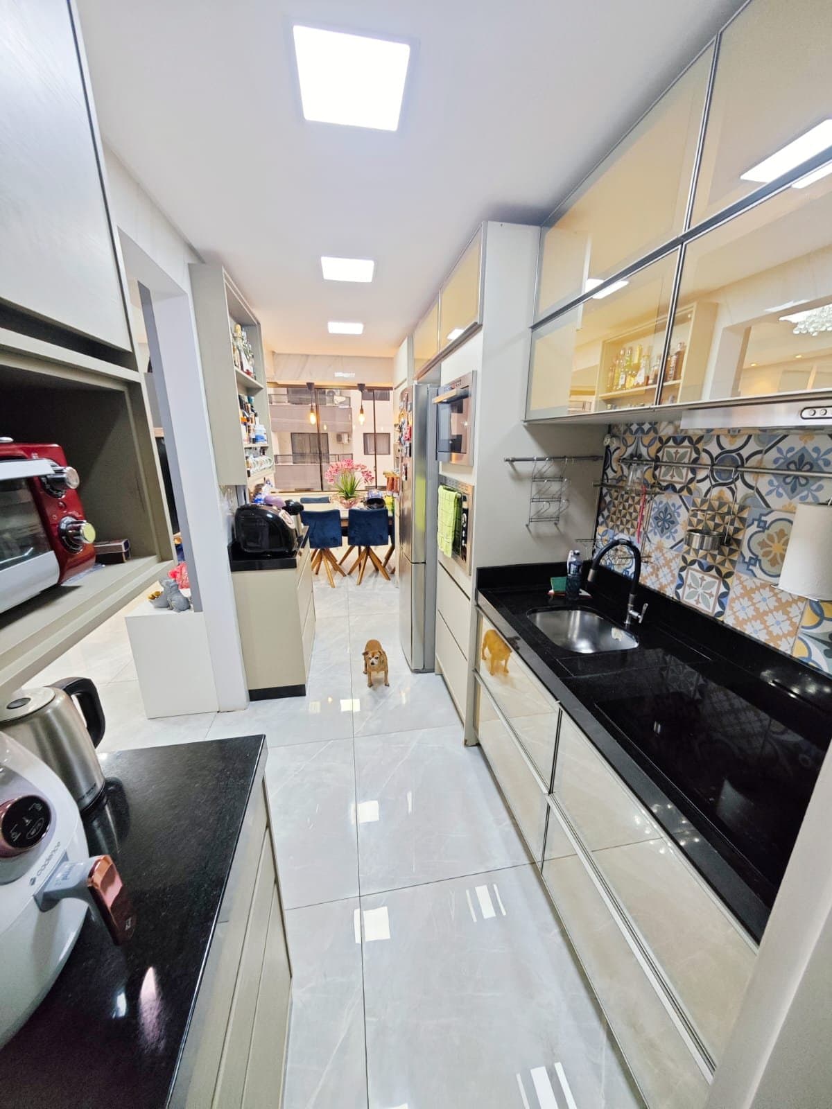Apartamento de 2 quartos com 1 suíte e 84 m² em Bal. Camboriú