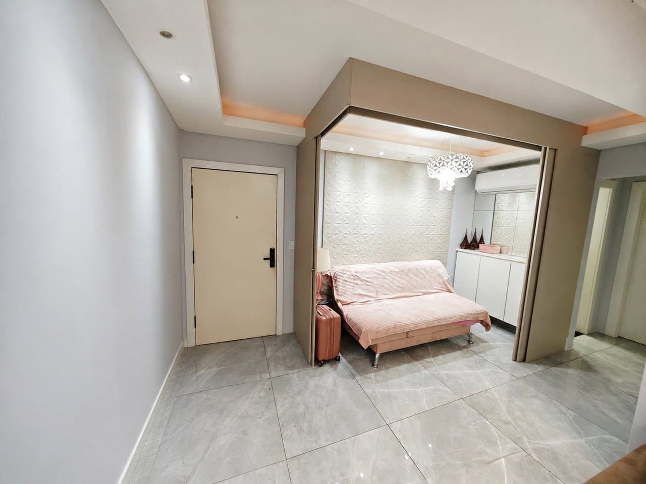 Apartamento de 2 quartos com 1 suíte e 84 m² em Bal. Camboriú