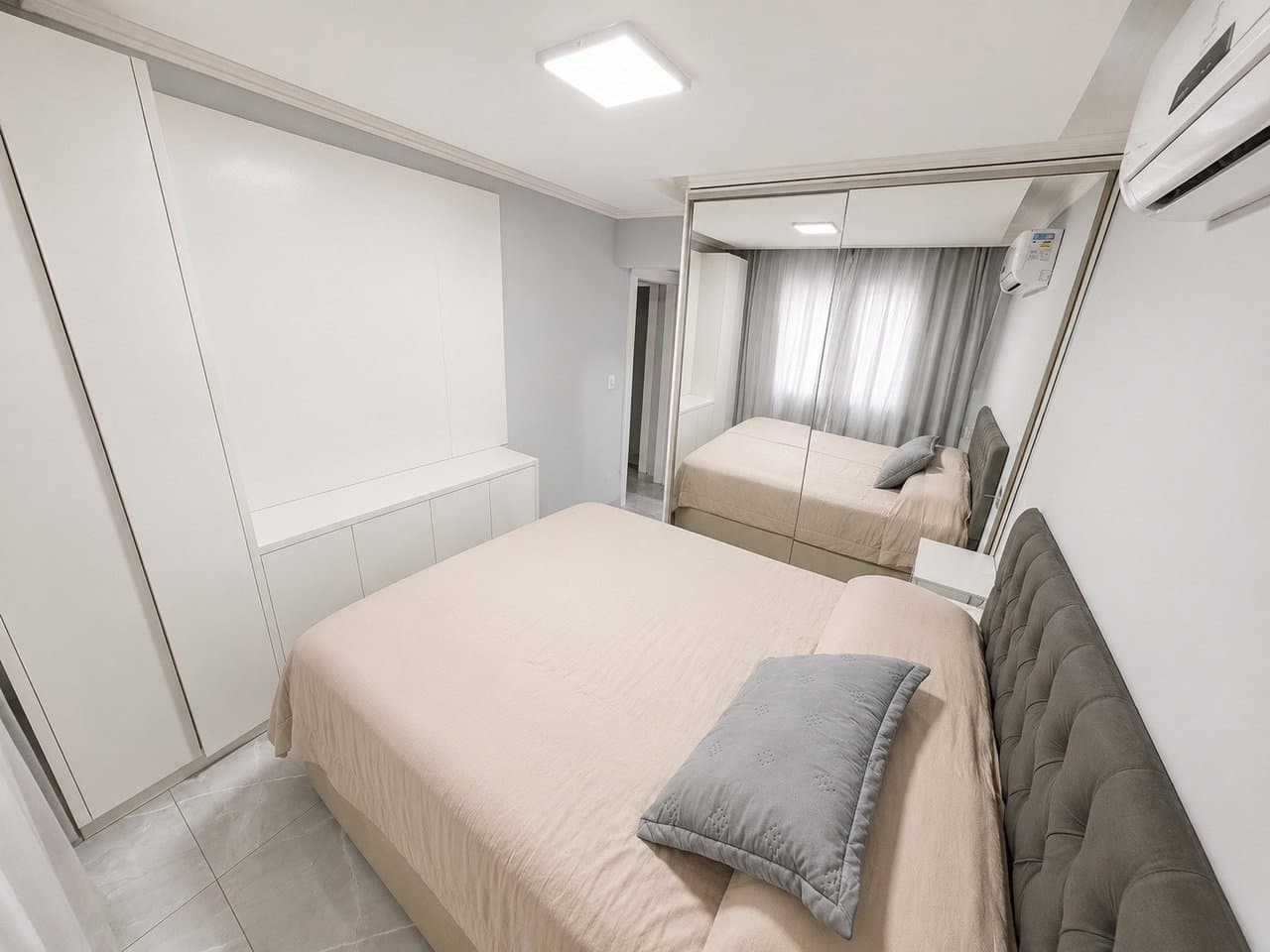 Apartamento de 2 quartos com 1 suíte e 84 m² em Bal. Camboriú
