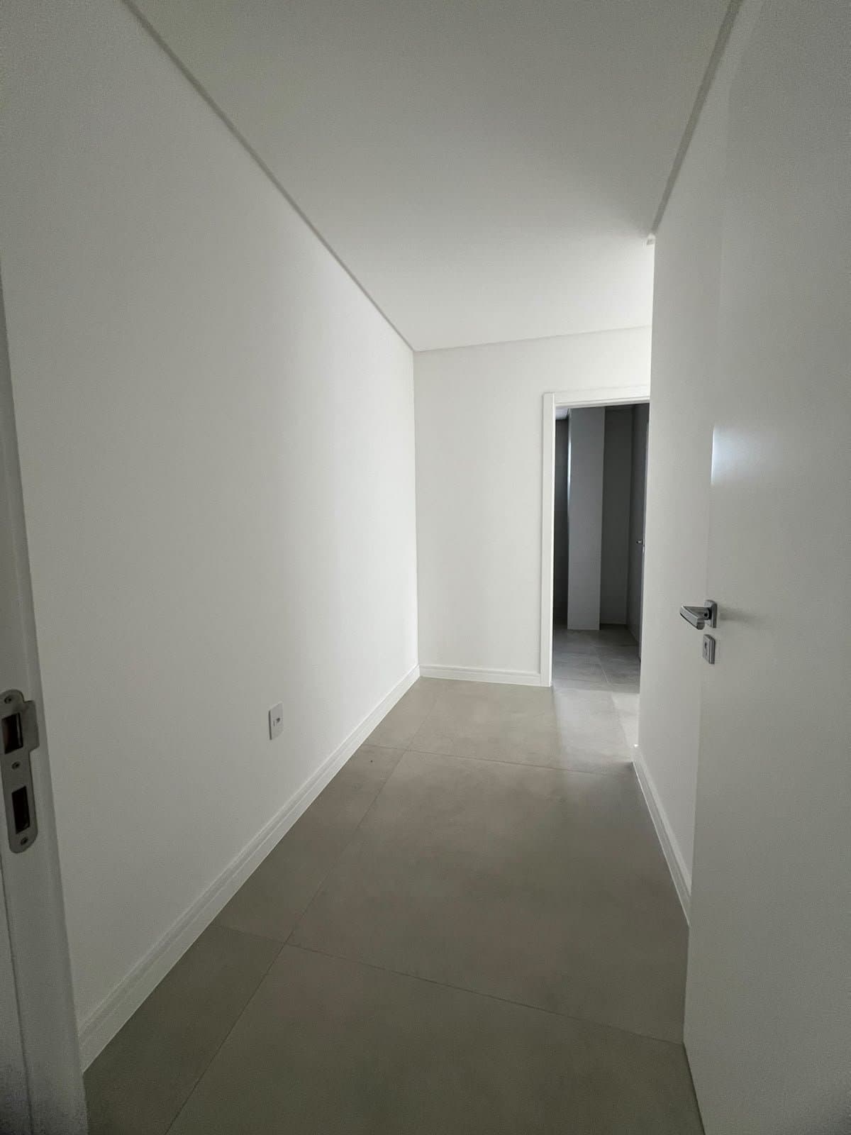 Apartamento de 4 quartos com 4 suítes e 163 m² em Bal. Camboriú
