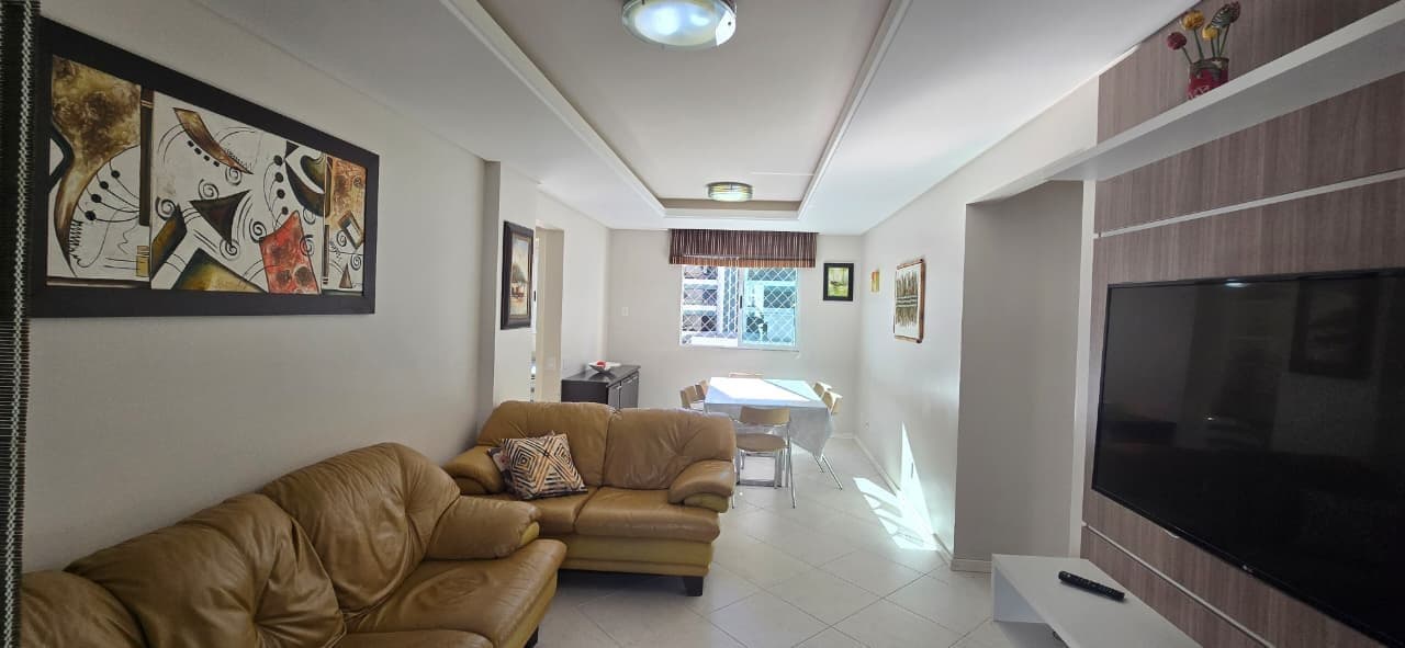 Apartamento de 2 quartos com 1 suíte e 80 m² em Bal. Camboriú