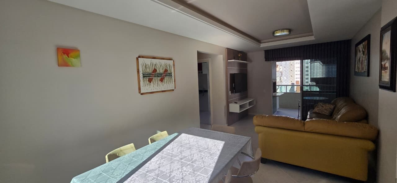 Apartamento de 2 quartos com 1 suíte e 80 m² em Bal. Camboriú