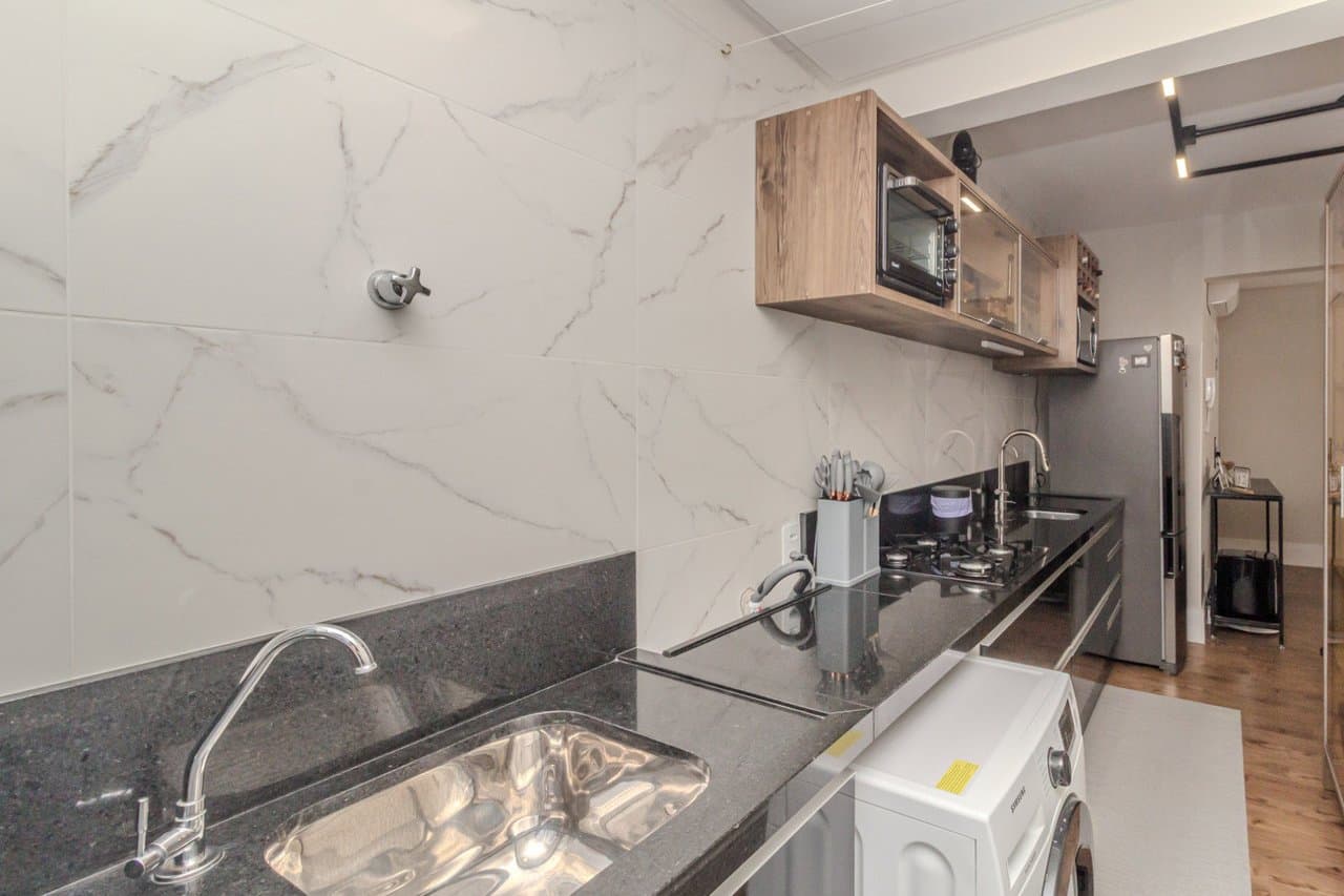 Apartamento de 2 quartos com 1 suíte e 81 m² em Bal. Camboriú