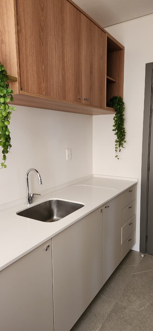 Apartamento de 4 quartos com 2 suítes e 137 m² em Bal. Camboriú