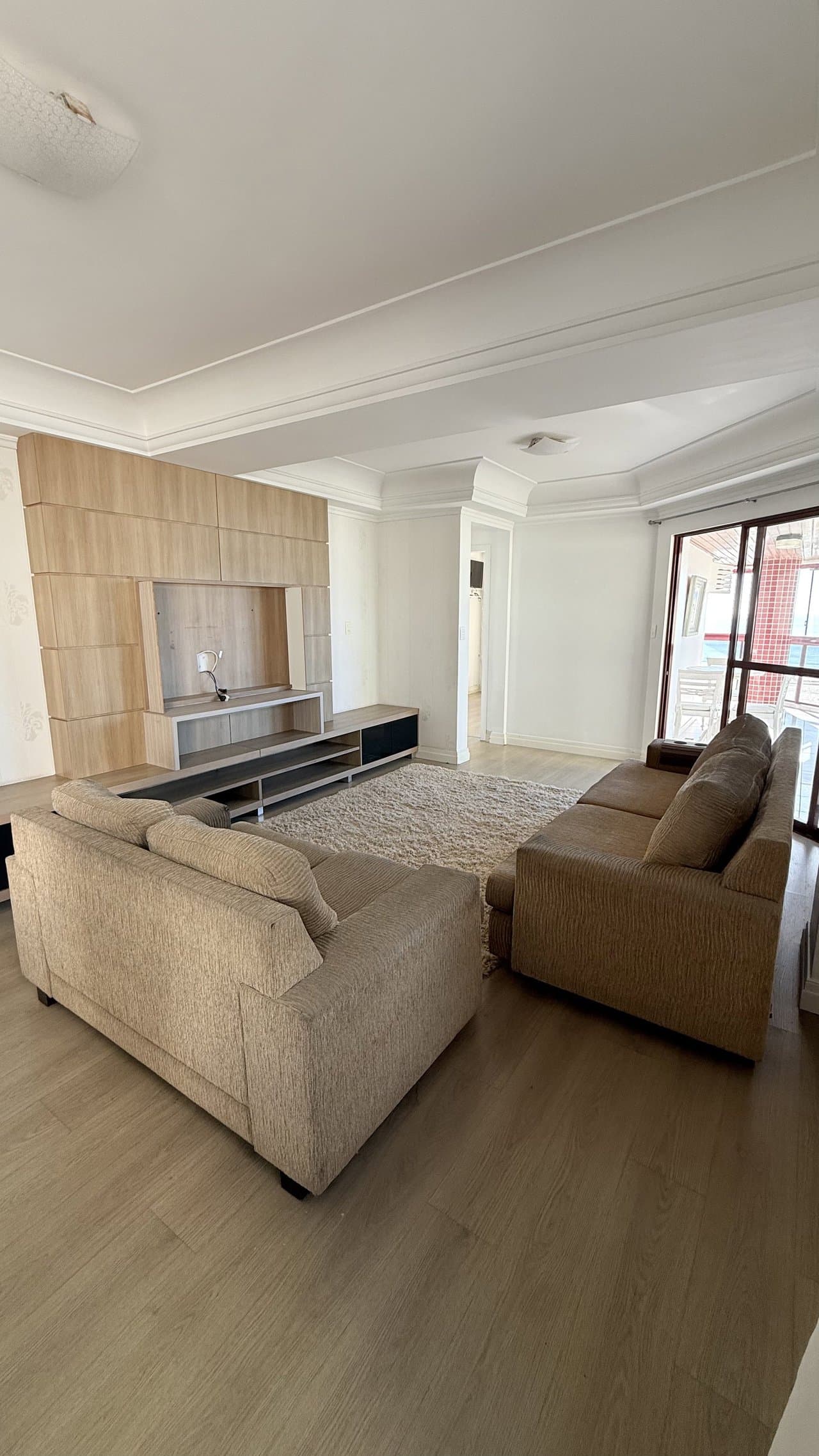 Apartamento de 3 quartos com 3 suítes e 179 m² em Bal. Camboriú