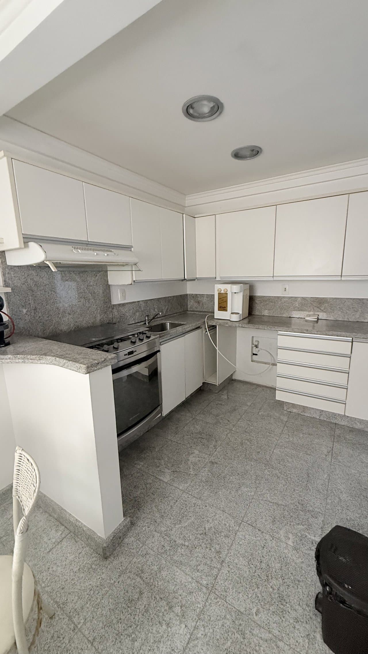 Apartamento de 3 quartos com 3 suítes e 179 m² em Bal. Camboriú
