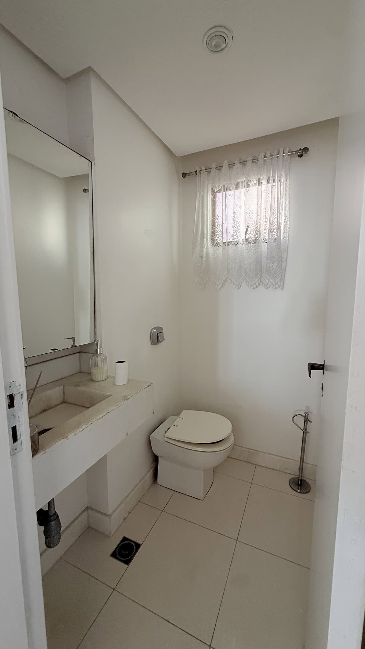 Apartamento de 3 quartos com 3 suítes e 179 m² em Bal. Camboriú